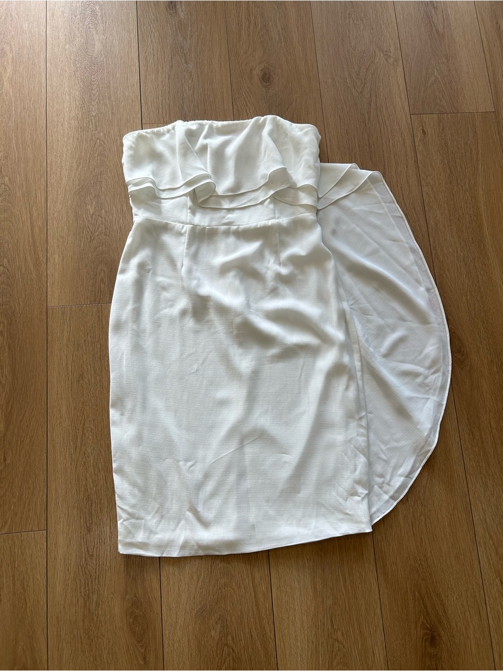 DO+BE Classic White Strapless Dress